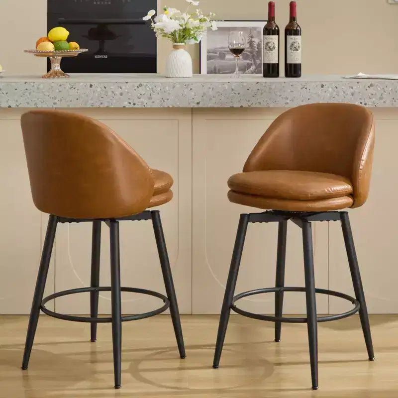 GustoWave Sgabelli da Bar Moderni Girevoli Imbottiti Set da 2, Sgabelli Girevoli da 26 Pollici con Gambe in Metallo, Sedie da Bar in Similpelle